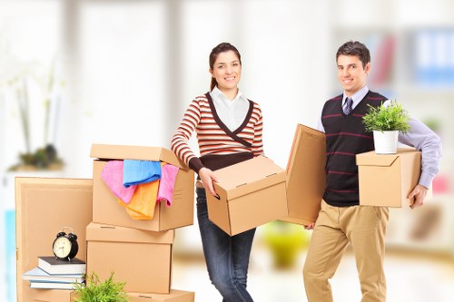 Local moving van planning around Chessington residential streets