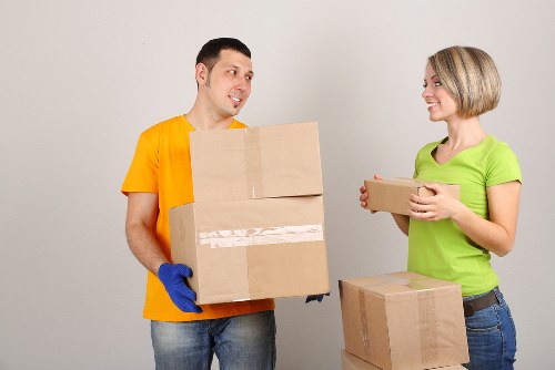 Packing and moving assistance for a Chessington removal job