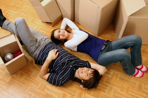 Careful box labelling and room organisation during a local move